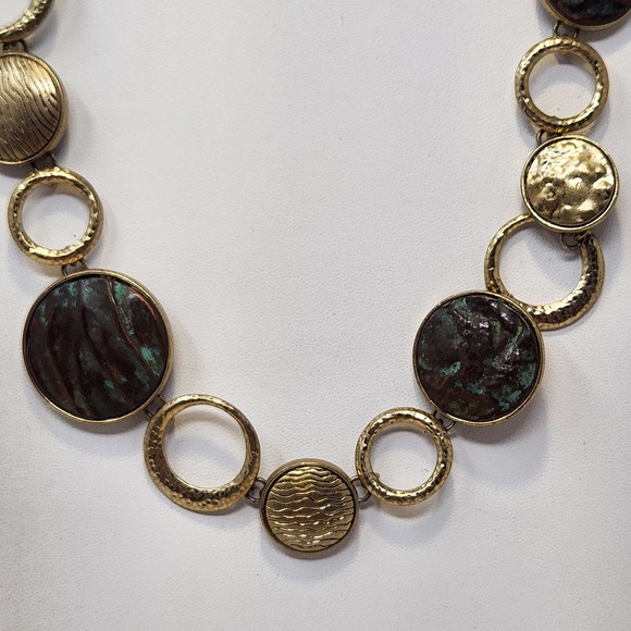 Kenneth Cole Reaction Gold Tone Round Link Necklace Faux Turquoise Toggle Clasp - Picture 2 of 6